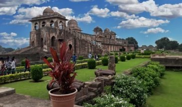 Indore To Mandu Full Day